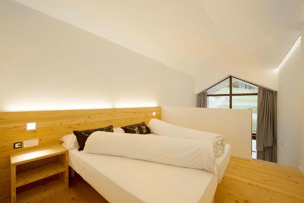 Vallesinella Hotel Restaurant Bar 마돈나 디 캄필리오 객실 사진